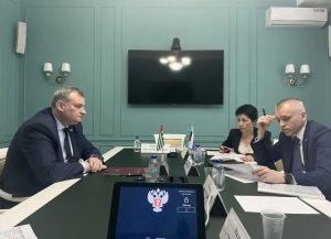Министр здравоохранения Эдуард Бутба провел ряд рабочих встреч в Москве