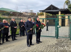 Память дипломата Дмитрия Вишернёва и его супруги Ольги почтили в российском посольстве