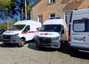 Кареты скорой помощий распределили по медучреждениям республики