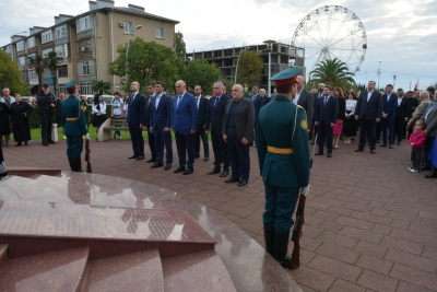 АԤСНЫ АХАДА АԤСНЫ АЏЬЫНЏЬТӘЫЛАТӘ ЕИБАШЬРААН ГАГРА АҚАЛАҚЬ АҞНЫ ИҬАХАЗ РБАҞА АМҴАН АШӘҬШЬҬАҴАРА АЦЕРЕМОНИА ДАЛАХӘЫН. .