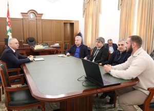 Вопросам цифровизации абхазского языка посвящалась встреча руководства Фонда им. Б. Шинкуба с президентом